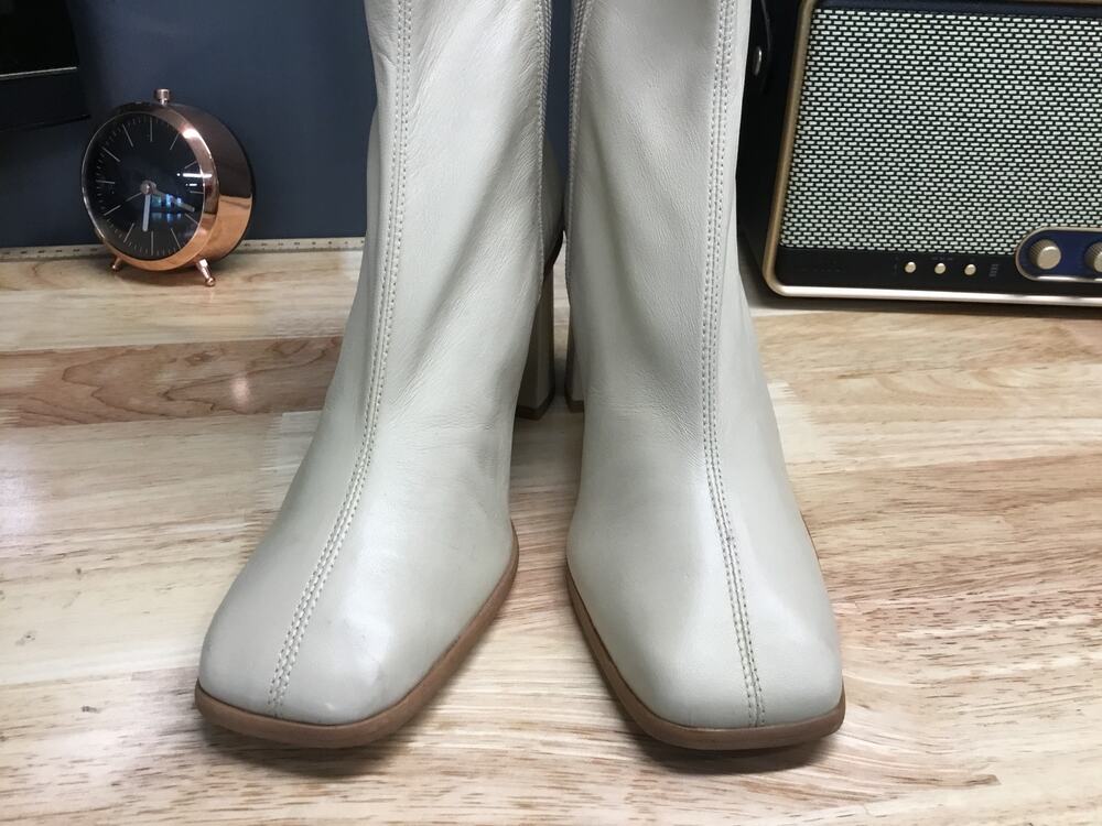 Free People Sienna Bootie Women's 9.5 White Leather Side Zipper Block Heel Boots